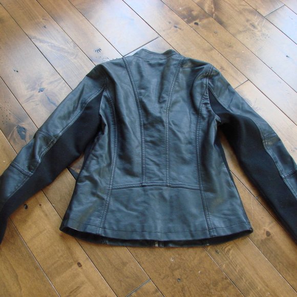 Black Faux Leather Moto Jacket Zippers Ribbed Size Small - Picture 9 of 12